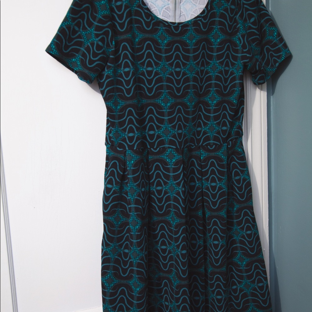 Lularoe Amelia teal and black dress L